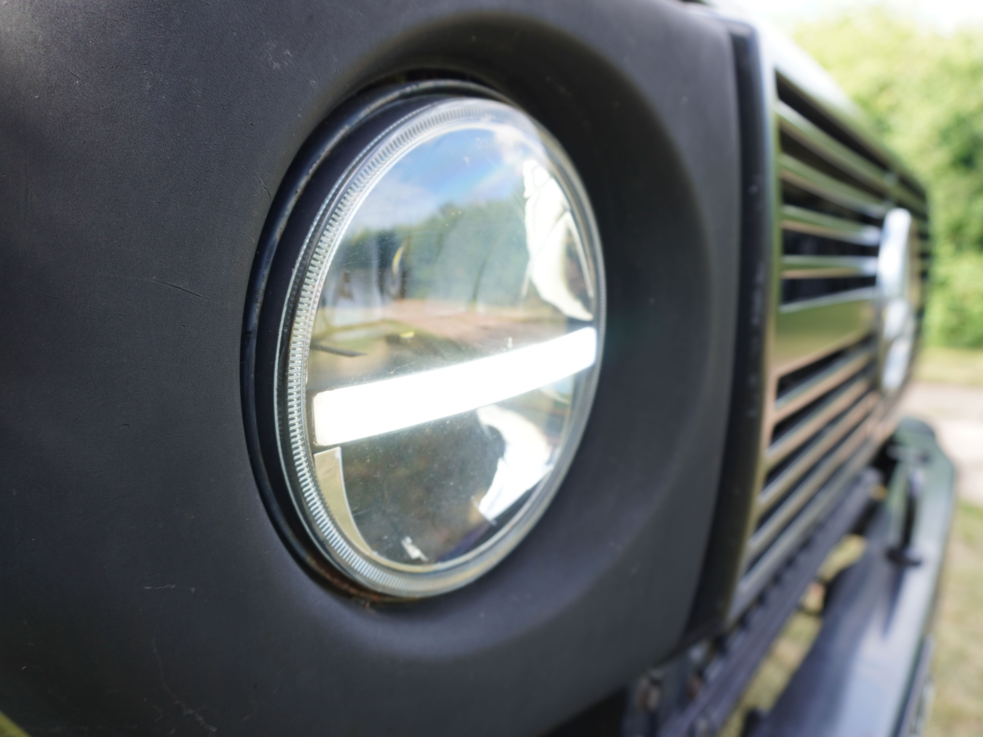 LED headlight upgrade in original round housing